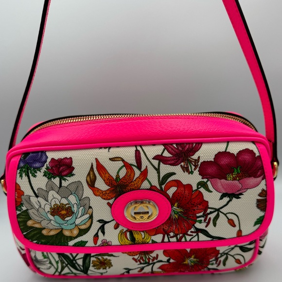 Gucci Handbags - 💯 Authentic GUCCI CANVAS FLORA FLORAL SHOULDER BAG WHITE FUSCIA CROSSBODY